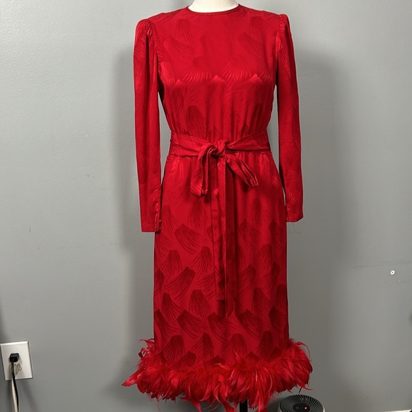 Vintage Women’s Silk Red Shift Dress Faux Feather Hem Necktie Slip on size S - Picture 3 of 17